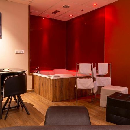 Motel Los Abedules Oviedo Kültér fotó