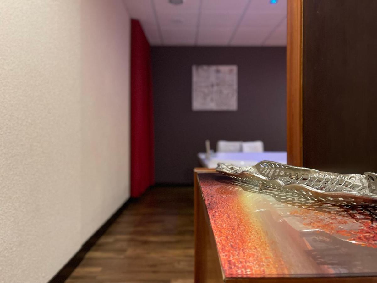 Motel Los Abedules Oviedo Kültér fotó