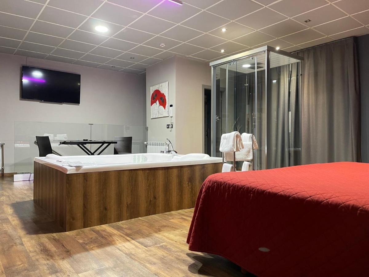Motel Los Abedules Oviedo Kültér fotó