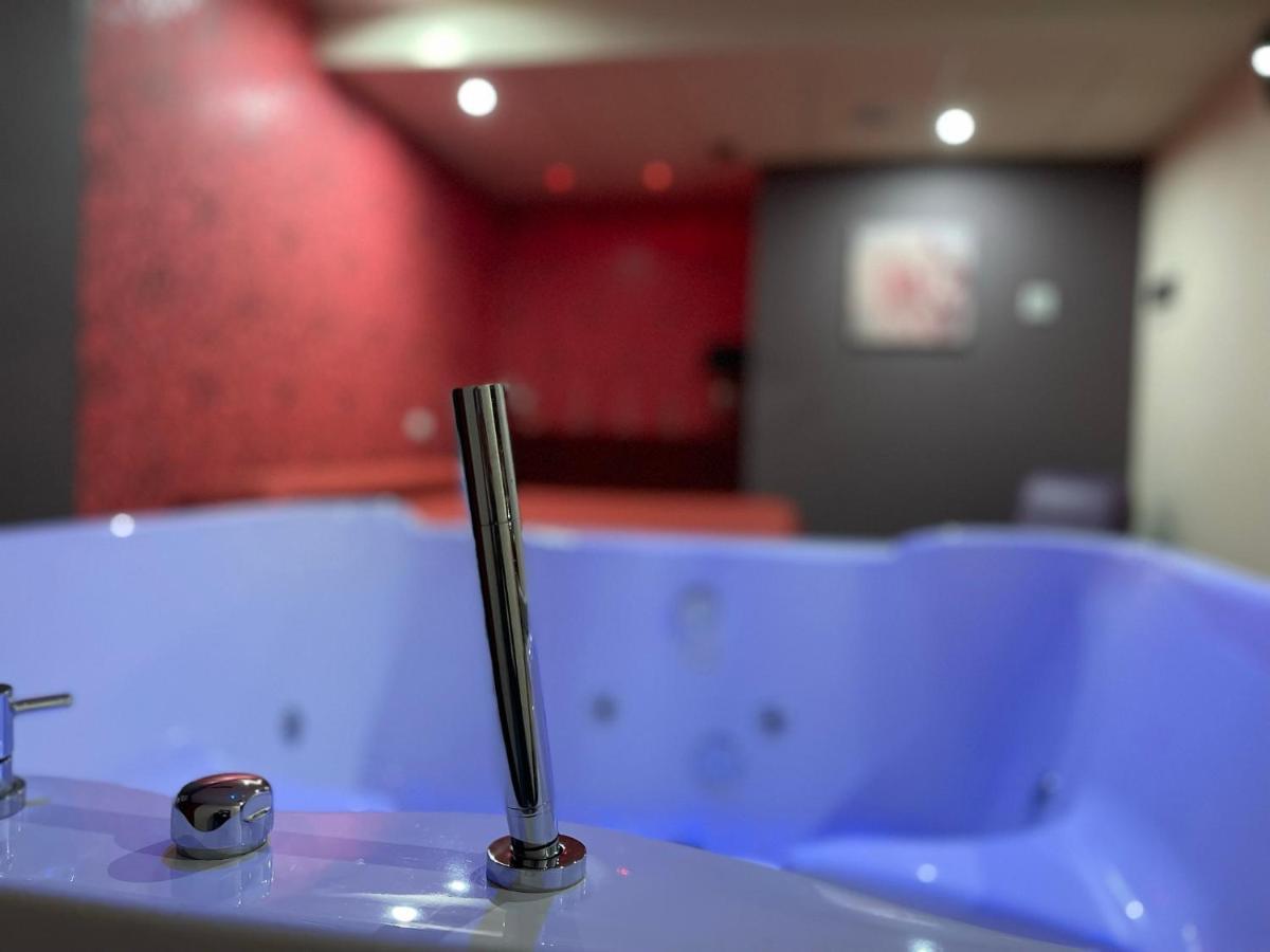 Motel Los Abedules Oviedo Kültér fotó
