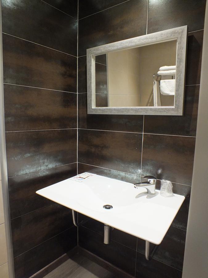 Motel Los Abedules Oviedo Kültér fotó